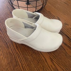 Dansko Nursing Clogs size 9.5